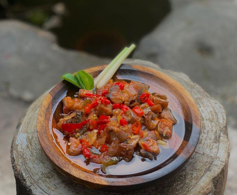 tumis ikan asin (instagram.com/karsa.in_)