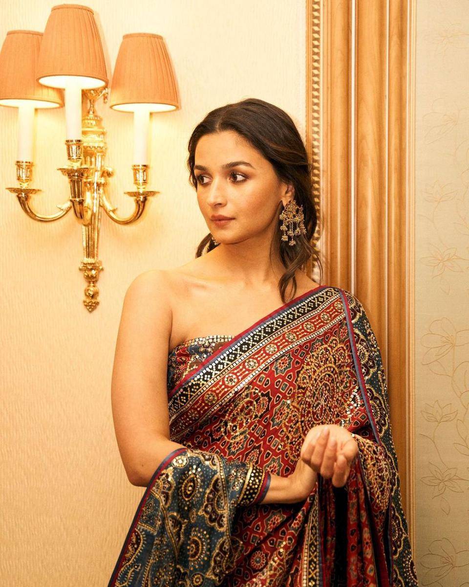 Alia Bhatt (instagram.com/aliaabhatt)