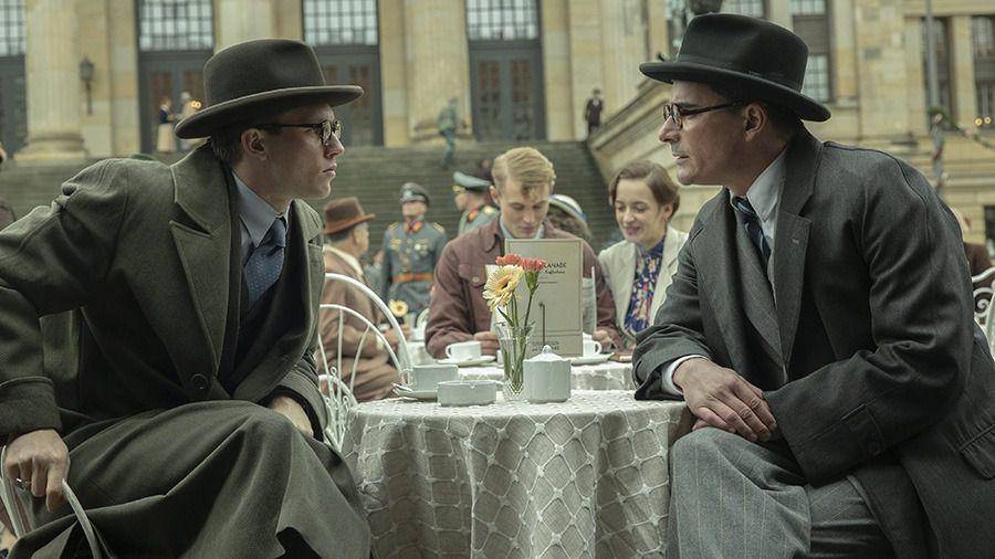 cuplikan film Munich: The Edge of War (dok. Netflix/Munich: The Edge of War)