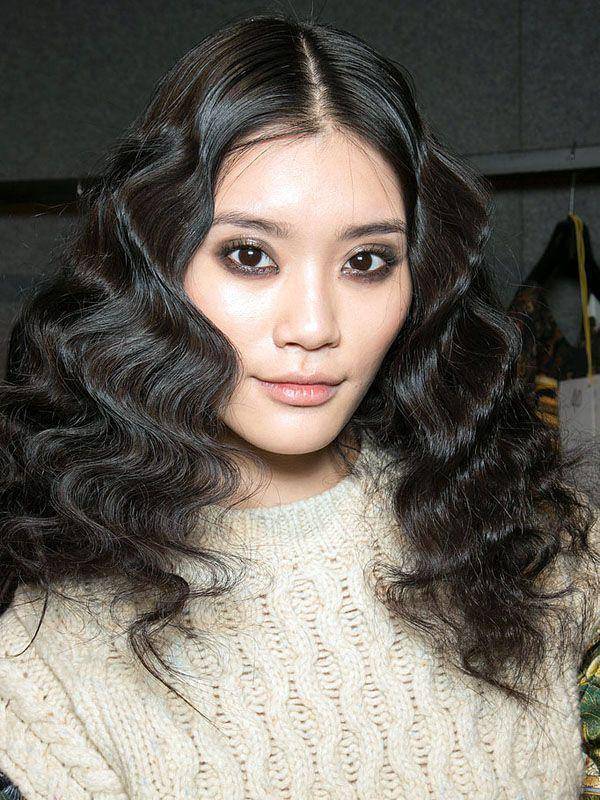 Tren Rambut dan Aksesori Serba Besar 2024 (pinterest.com/Fromm Beauty)