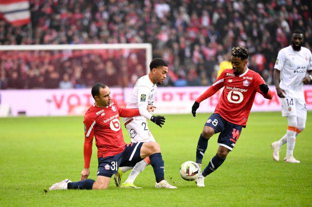 Angel Gomes (nomor 8) saat berseragam LOSC Lille. (losc.fr)