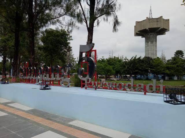 Suasana sekitar GOR Bung Karno Grobogan yang disebut simpang lima Purwodadi. (IDN Times/Foto: Grobogan.go.id)