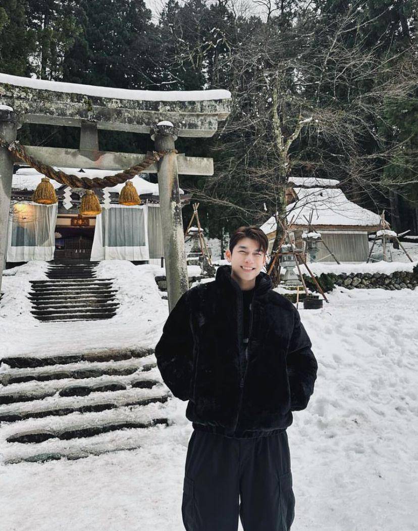 momen liburan Mew Suppasit di Jepang (instagram.com/mewsuppasit)