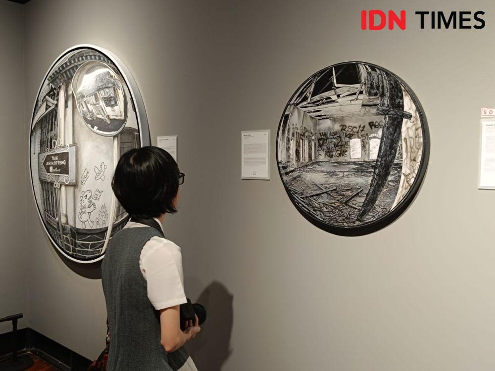Wisata ke Bandung? Yuk Intip Lukisan Hitam-Putih di Grey Art Gallery