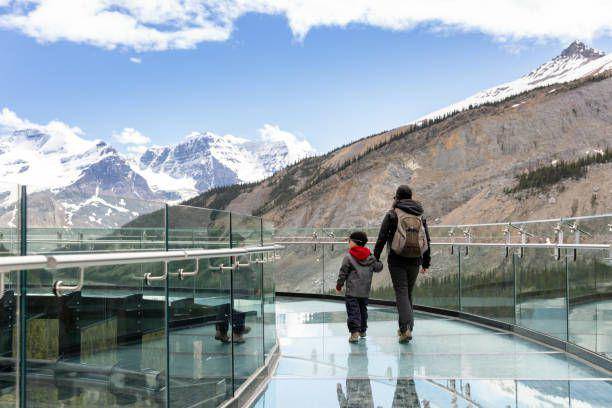 potret Athabasca Glacier (istockphoto.com/onfokus)