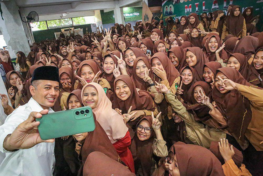 Musa Rajekshah Memotivasi Pelajar Madrasah Al Wasliyah Tembung