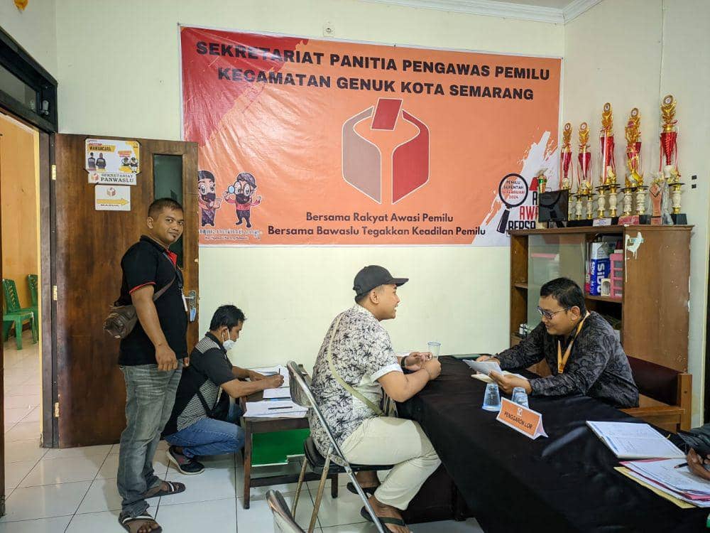 Bawaslu Kota Semarang saat melakukan seleksi pada calon pengawas TPS Pemilu 2024. (dok Bawaslu Kota Semarang)
