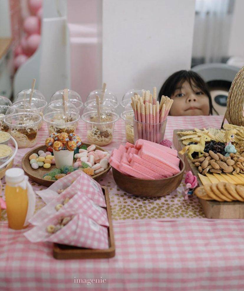 potret perayaan ultah ke-5 Freya anak Dwi Handa (instagram.com/dwihandaanda)