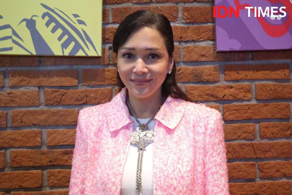 Maia Estianti saat menghadiri pre-screening series Cinta Pertama Ayah di FX Sudirman, Jakarta pada Senin (22/01/2024). (IDN Times/Ines Suseno)