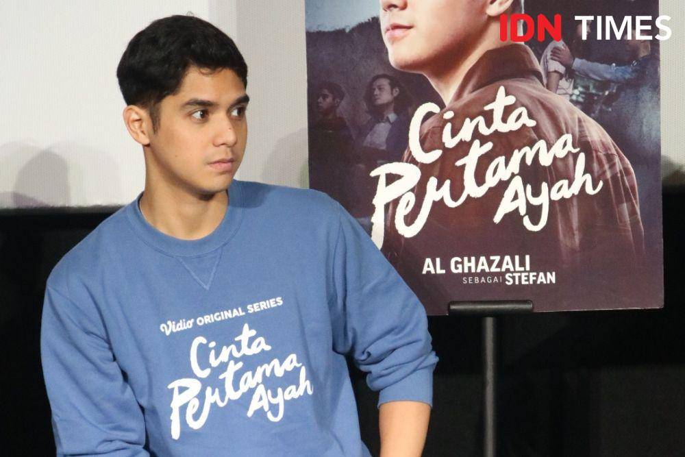Al Ghazali di konferensi pers series Cinta Pertama Ayah di FX Sudirman, Jakarta pada Senin (22/01/2024). (IDN Times/Ines Suseno)