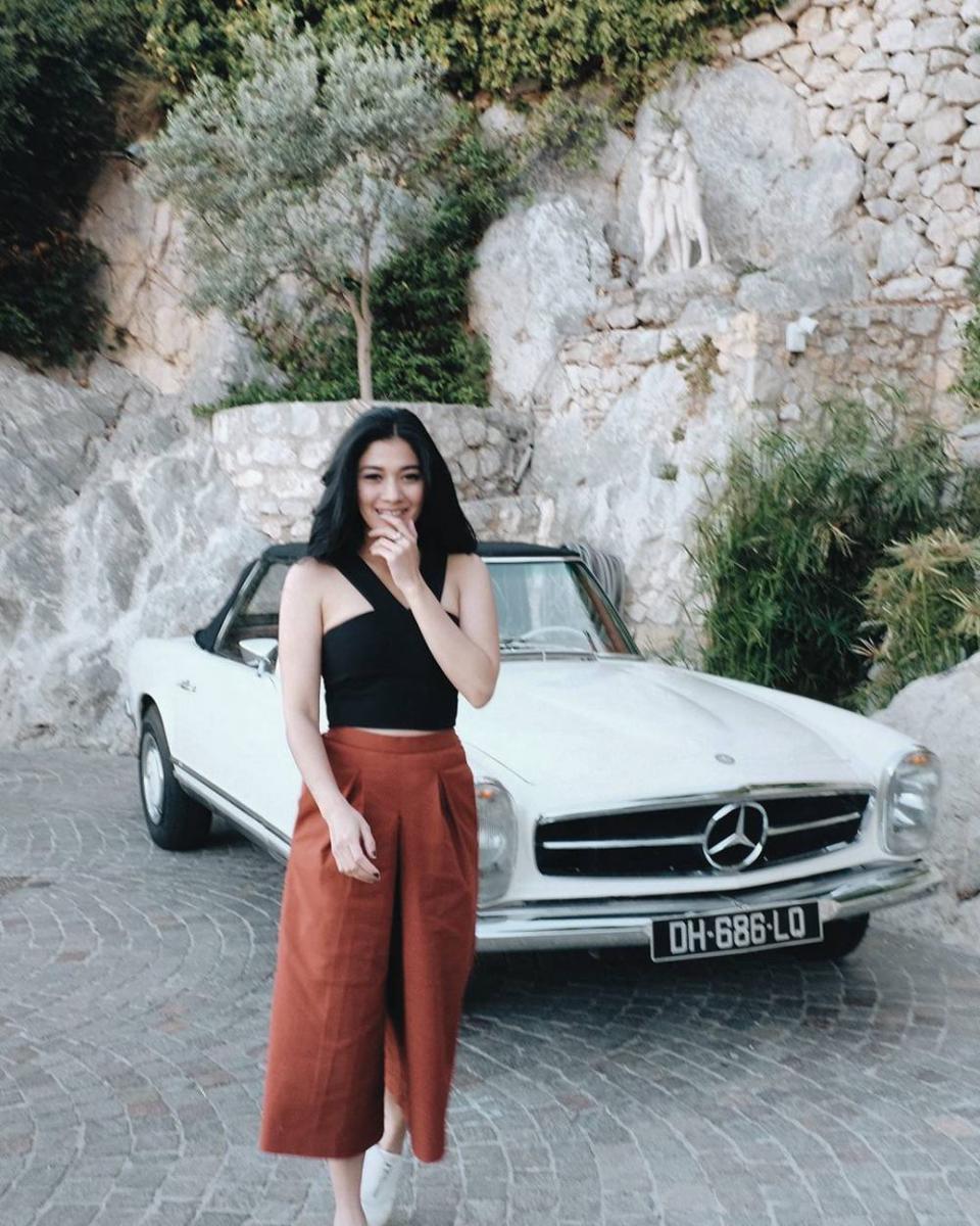 OOTD minimalis ala keluarga Mirdad (instagram.com/naymirdad)