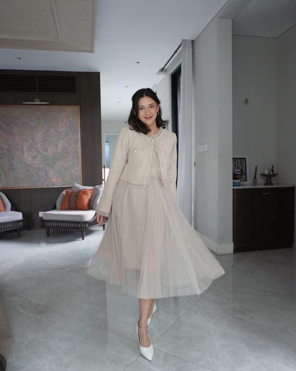 OOTD minimalis ala keluarga Mirdad (instagram.com/nanamirdad_)