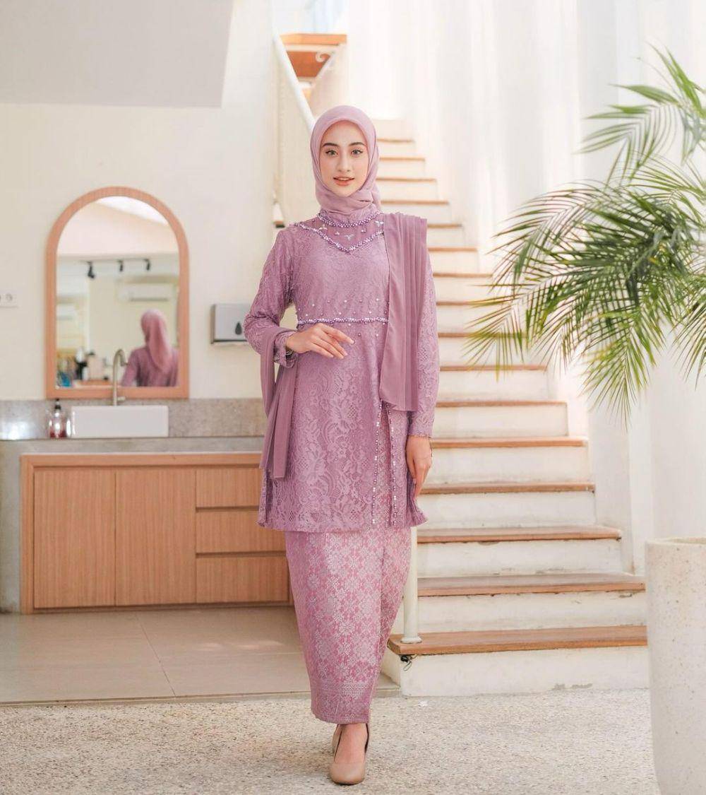 inspirasi OOTD ala Nimas Azlia (instagram.com/azzllia)