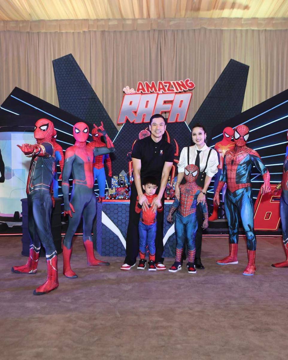 potret keluarga Sandra Dewi (instagram.com/sandradewi88)