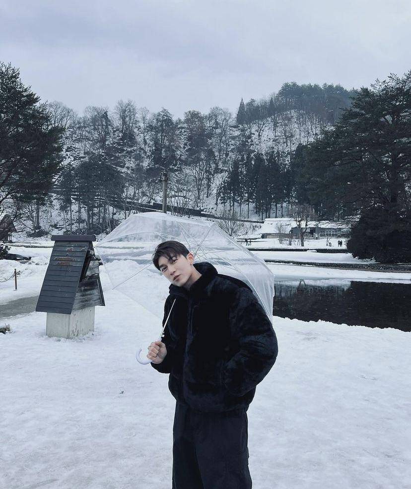 potret liburan Mew Suppasit di Jepang (instagram.com/mewsuppasit)