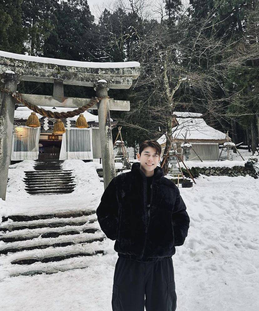 potret liburan Mew Suppasit di Jepang (instagram.com/mewsuppasit)
