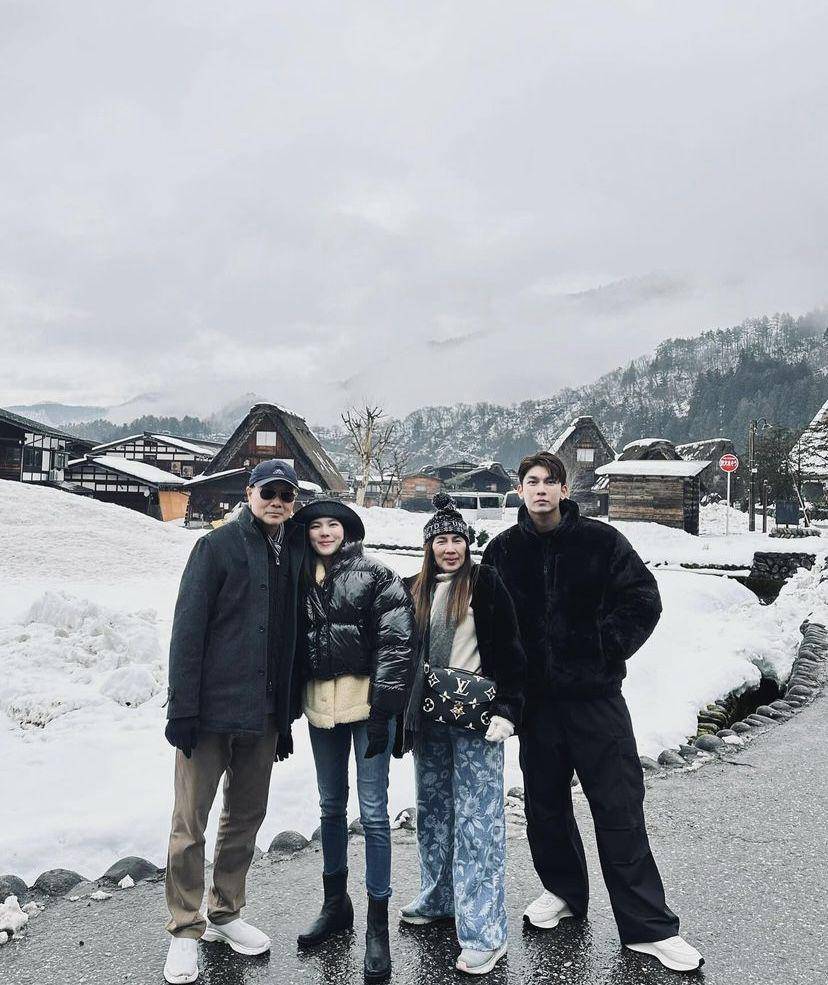potret liburan Mew Suppasit di Jepang (instagram.com/mewsuppasit)