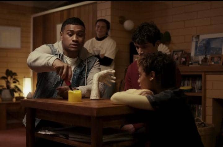 Talk to Me (dok. A24/Talk to Me)