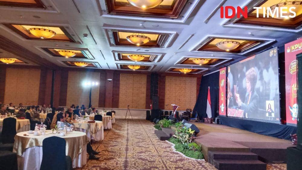Suasana nonton bareng debat cawapres sesi kedua yang diadakan KPU Jateng di Patrajasa Semarang. (IDN Times/Fariz Fardianto)