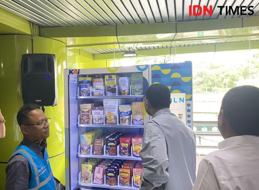 Produk UMKM Makin Eksis dengan Vending Machine di Stasiun-Stasiun