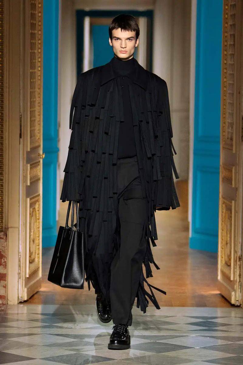 Valentino Menswear F/W '24 di Paris Fashion Week 2024 (dok. Valentino)