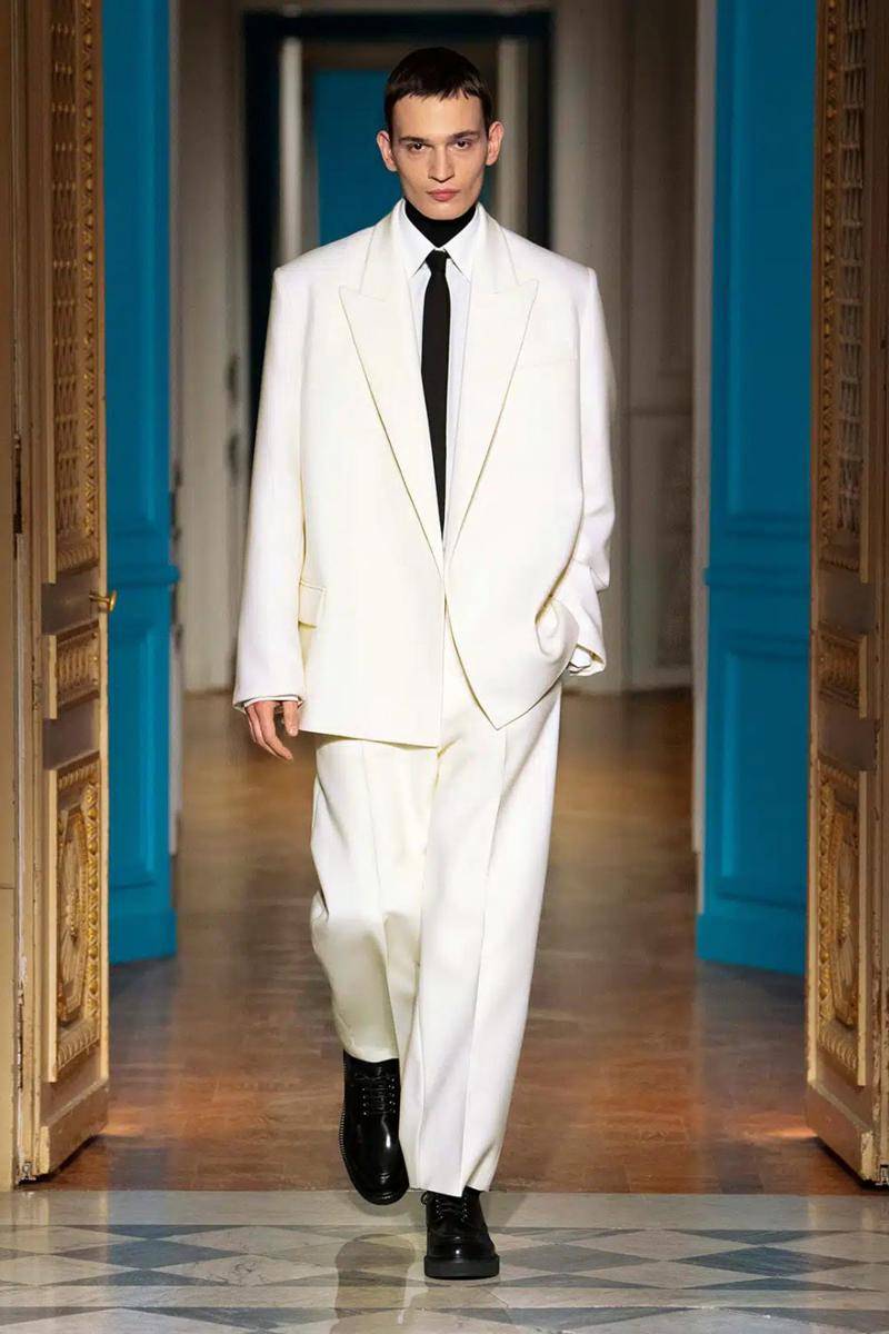 Valentino Menswear F/W '24 di Paris Fashion Week 2024 (dok. Valentino)