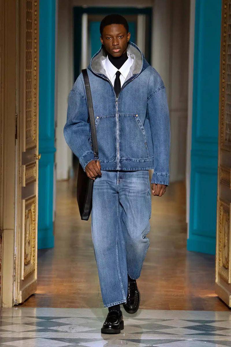 Valentino Menswear F/W '24 di Paris Fashion Week 2024 (dok. Valentino)