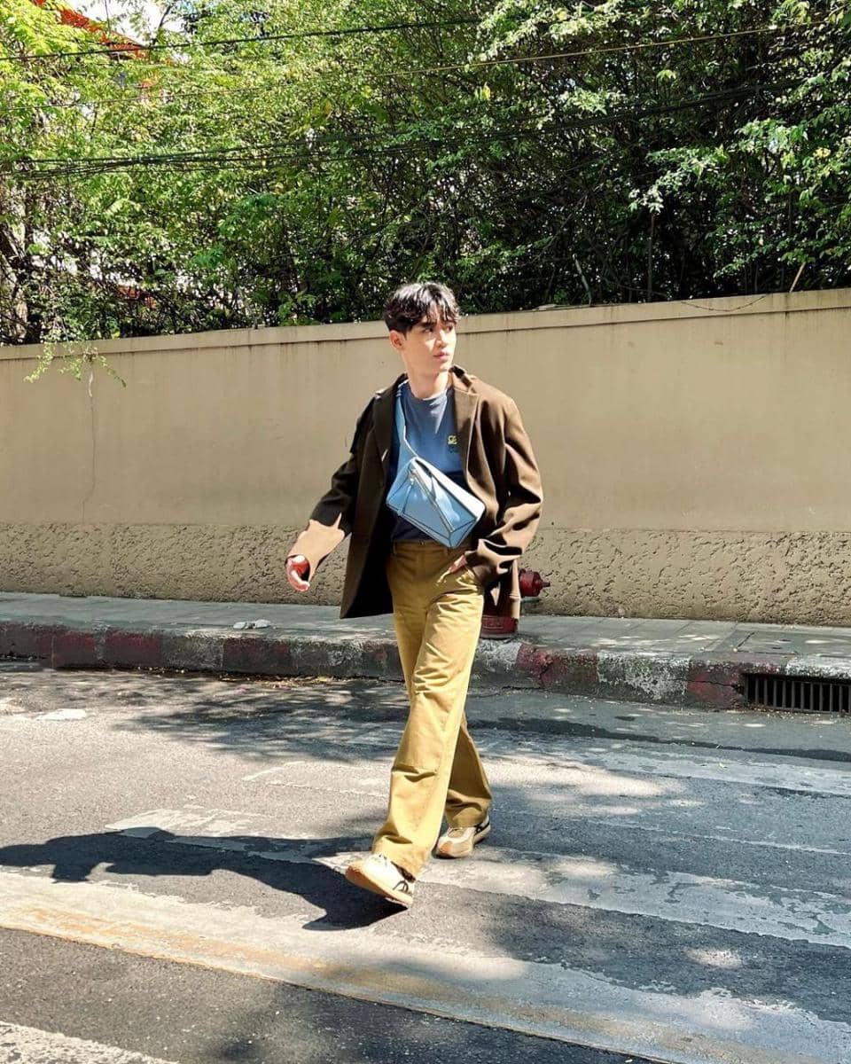 padu padan outer ala New Thitipoom (instagram.com/newwiee)