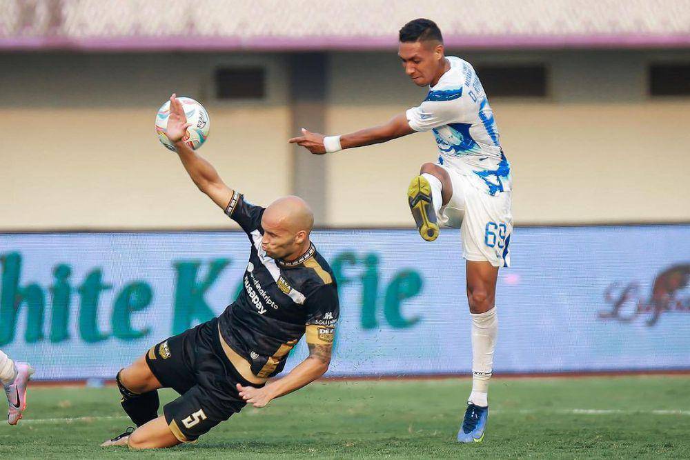 PSIS Semarang dalam laga menghadapi Dewa United pada putaran pertama Liga 1 2023/2024. (instagram.com/psisfcofficial)