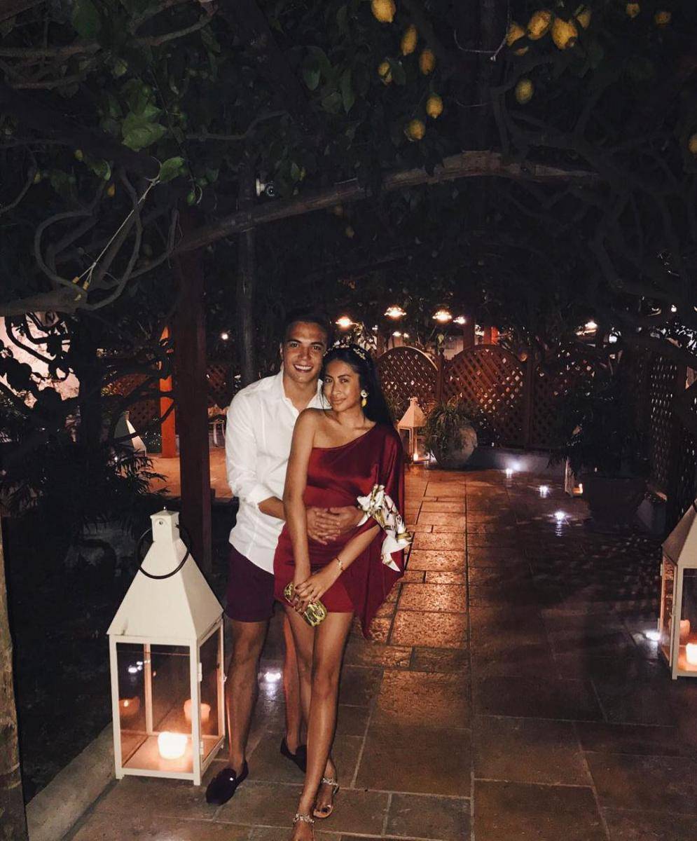 ide gaya couple Janetira dan suami (instagram.com/janetira)