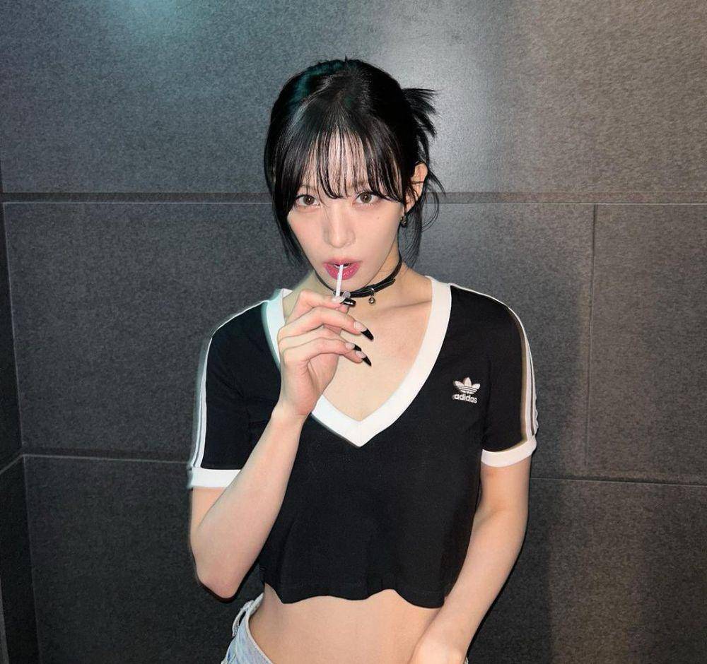 Chaeyoung fromis_9 (instagram.com/chaengrang_)