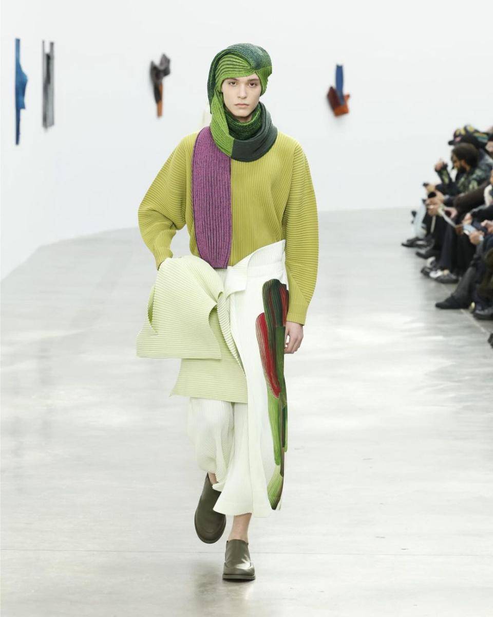 Homme Plissé Issey Miyake A/W '24 di Paris Fashion Week 2024 (dok. Issey Miyake)