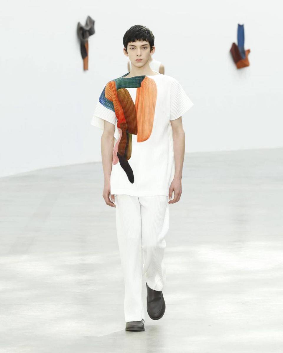 Homme Plissé Issey Miyake A/W '24 di Paris Fashion Week 2024 (dok. Issey Miyake)