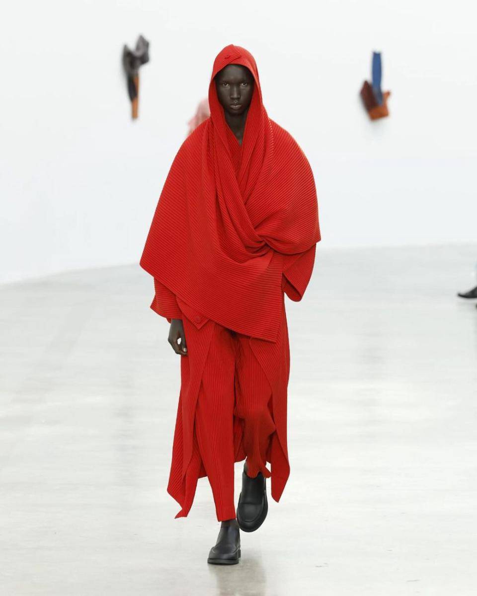 Homme Plissé Issey Miyake A/W '24 di Paris Fashion Week 2024 (dok. Issey Miyake)