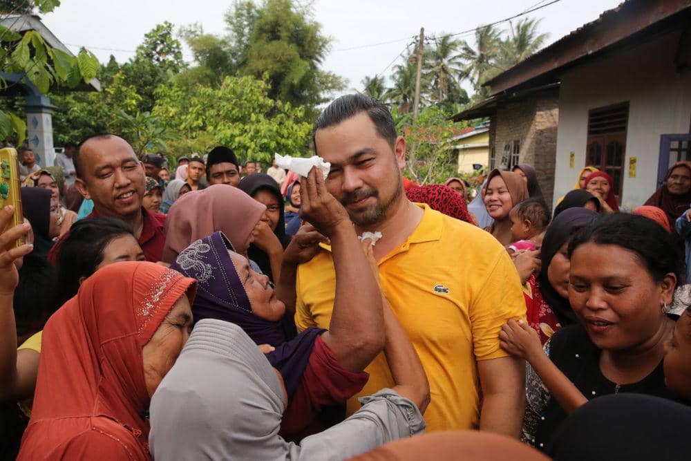 Sultan Pasha Djorghi disambut histeris oleh masyarakat saat kampanye di Serdang Bedagai (Dok. IDN Times)