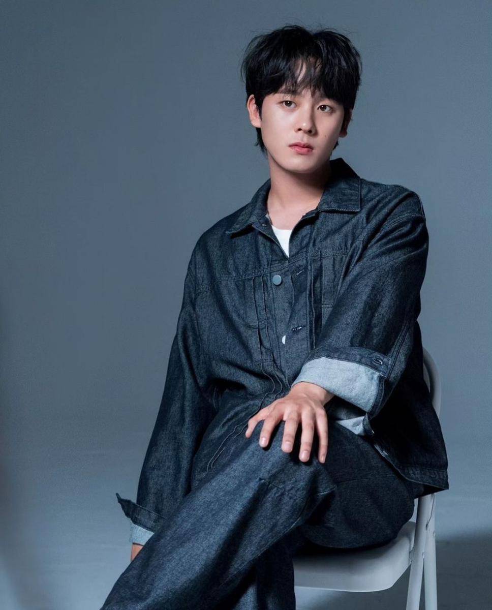 Paduan one set ala Lee Jung Ha (instagram.com/jungha.km)
