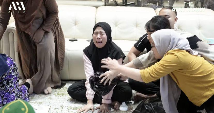 8 Momen Suster Anak Aurel Hermansyah Dirukiah Ustaz, Bikin Merinding