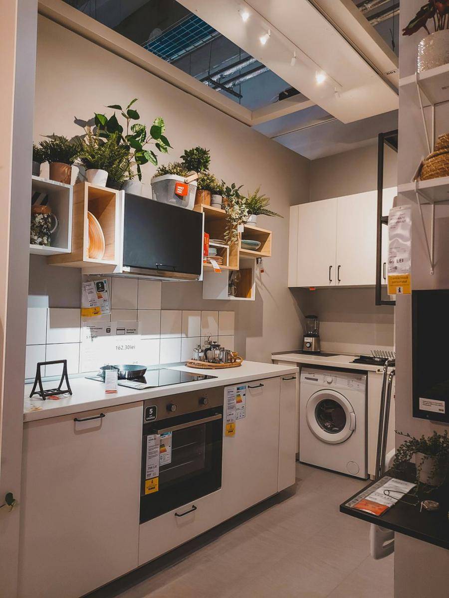 inspirasi dapur mungil (unsplash.com/czapp_arpad)