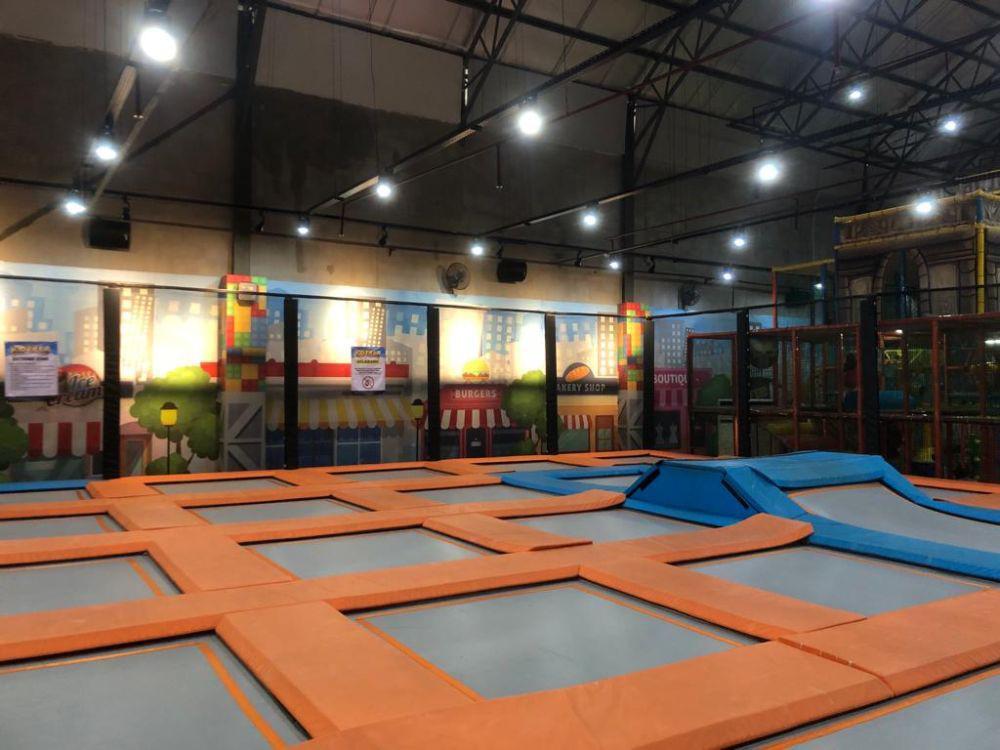4 Tempat Main Trampolin di Jakarta yang Super Seru
