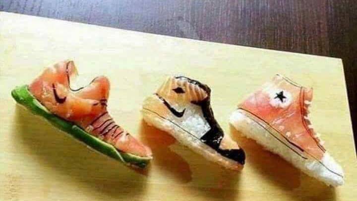 foto random dan kocak soal sepatu (reddit.com/user/YextFE)