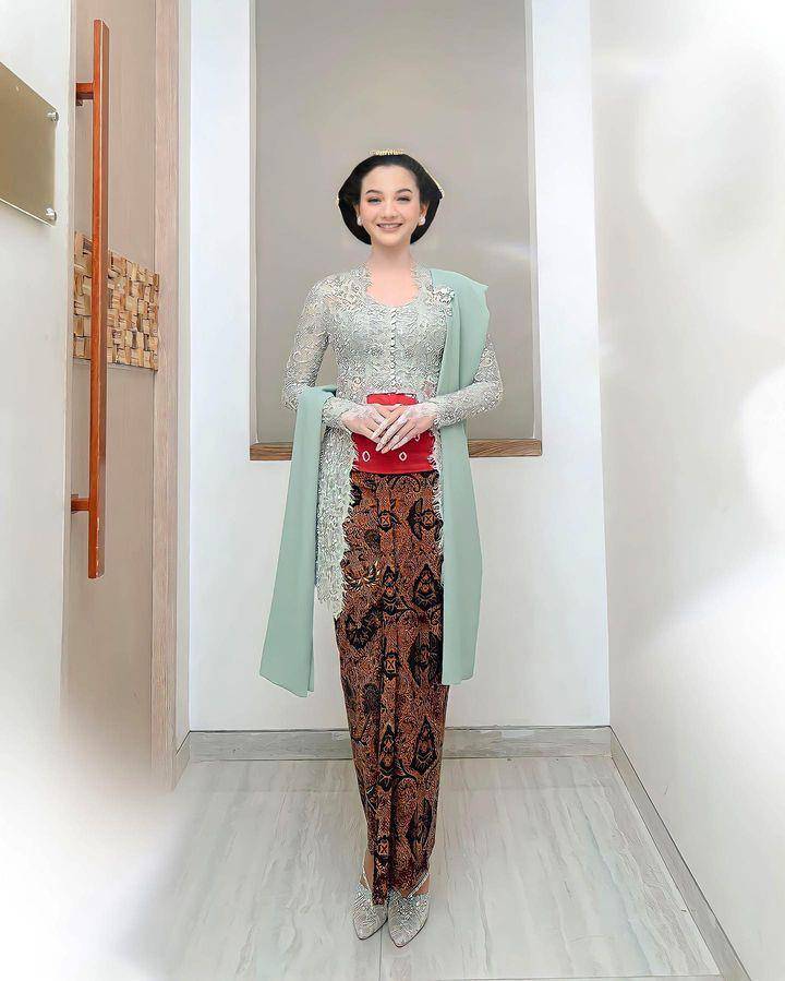 OOTD Glenca Chysara (instagram.com/glencachysaraofficial)