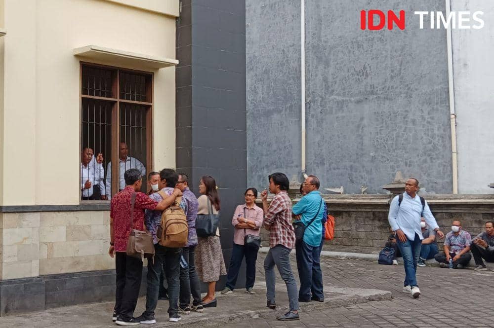 3 Terdakwa Kasus Korupsi Dana SPI Unud Dituntut Berbeda