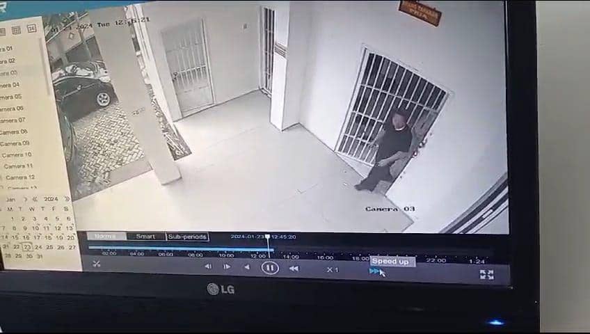 Ilustrasi. Tangkapan layar CCTV PN Magetan detik detik tahanan kasus pencabulan anak bawah umur kabur dari sel tahanan. IDN Times/ Riyanto
