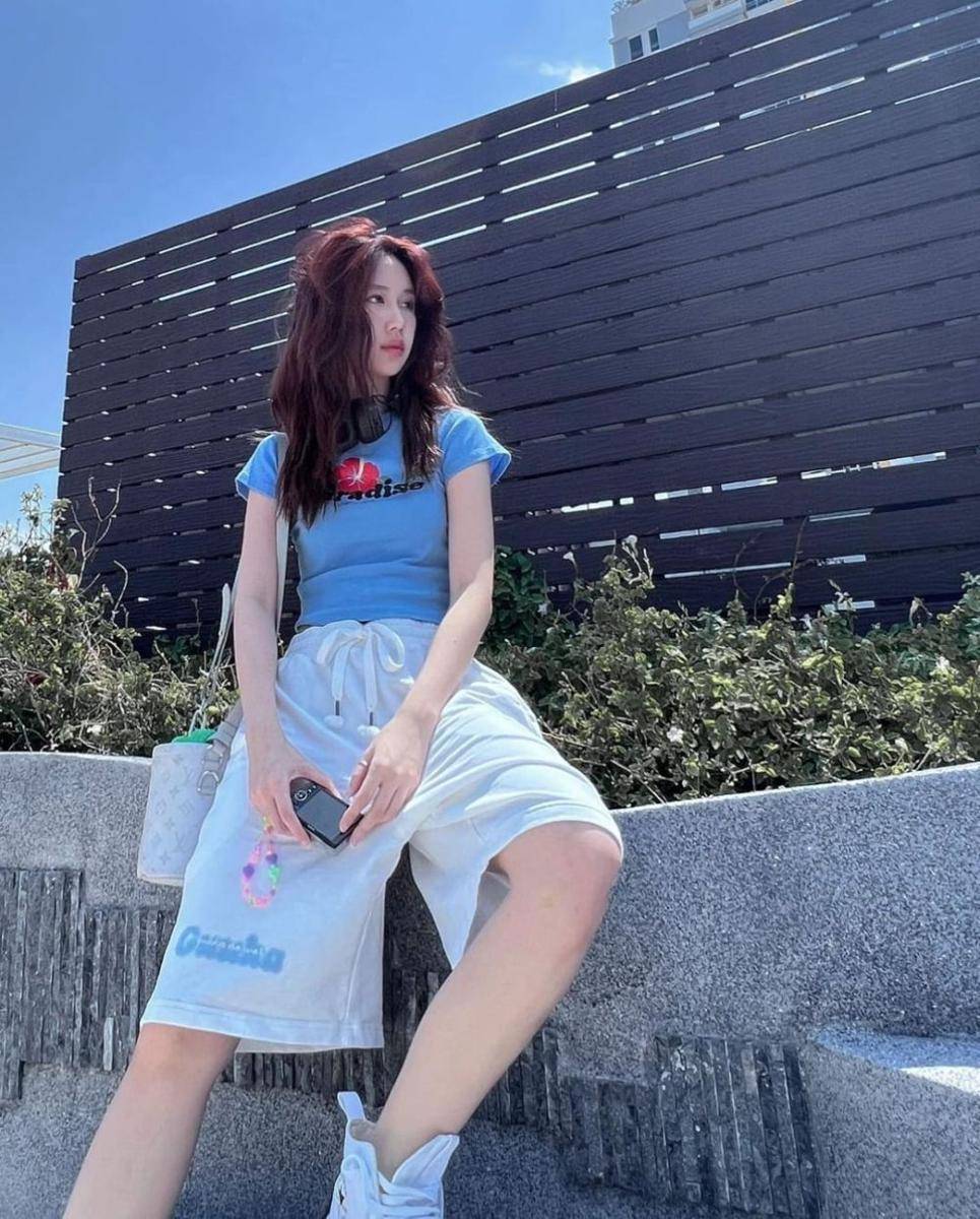 OOTD ala Jane Ramidah(instagram.com/janeeyeh)
