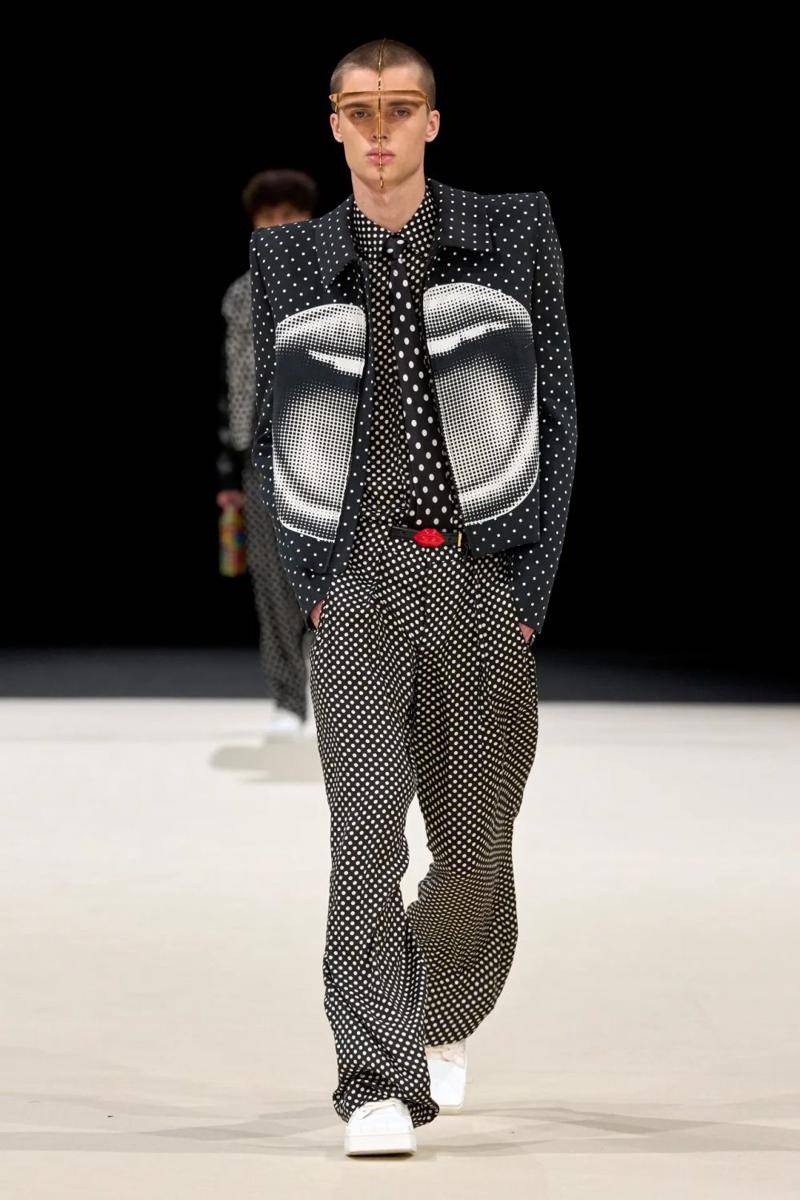 Balmain Menswear F/W 2024 di Paris Fashion Week 2024 (dok. Balmain)