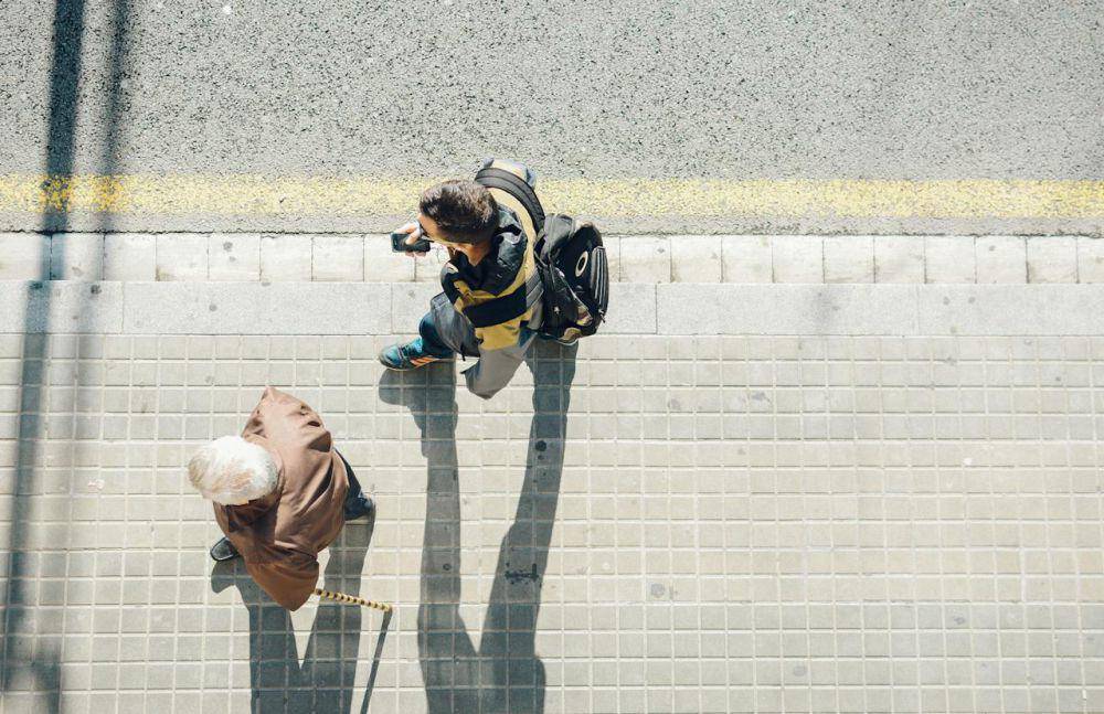 Ilustrasi berjalan (pexels.com/Huy Phan)