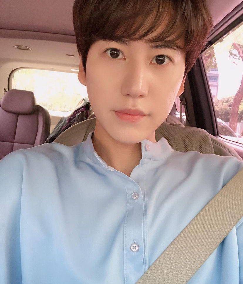 potret Kyuhyun Super Junior (instagram.com/gyuram88)