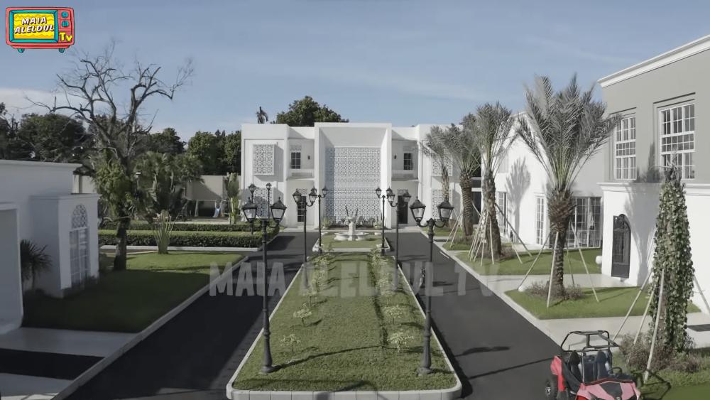 25 Ide Desain Rumah Mewah Ustaz Solmed, bak Sultan di Dubai!