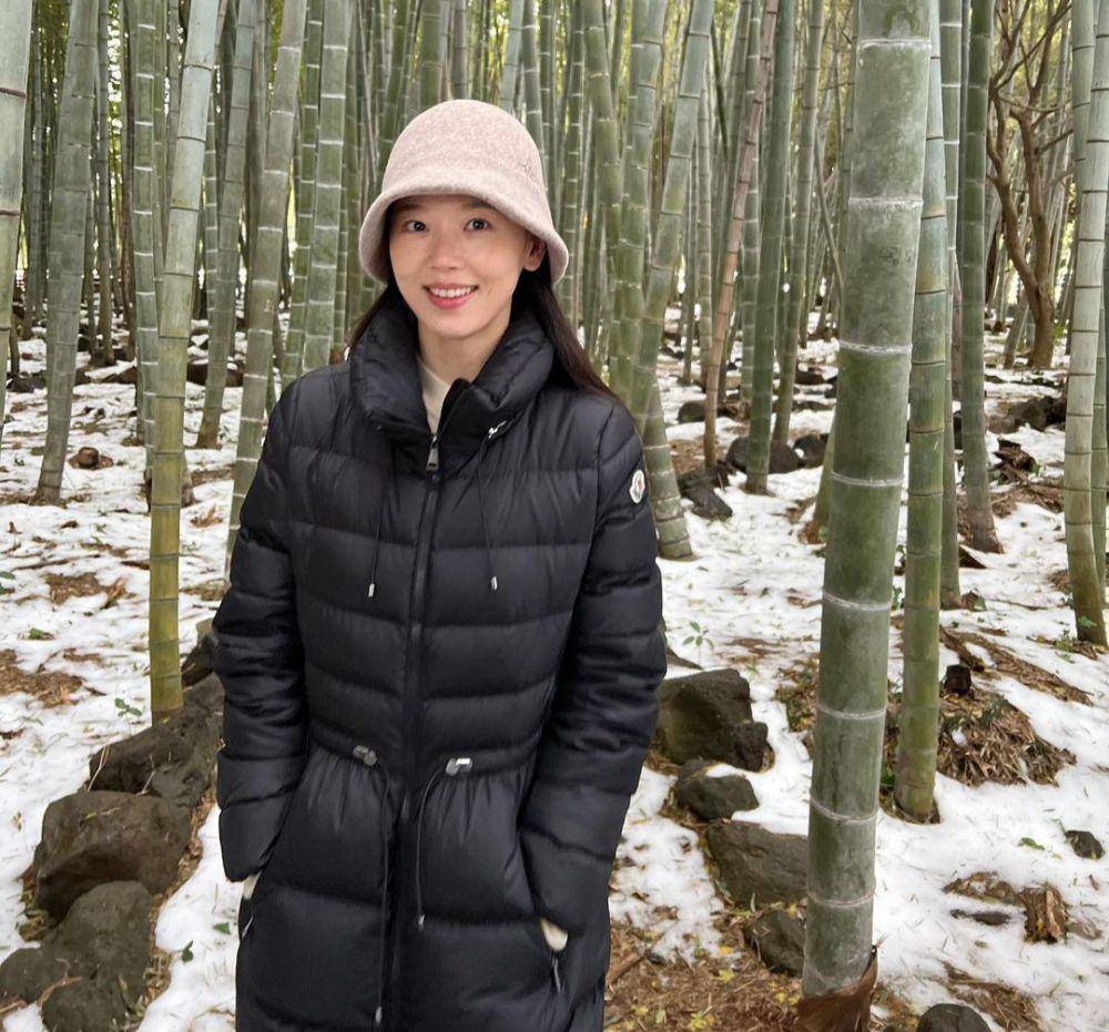 Kang Han Na (instagram.com/k_hanna_)