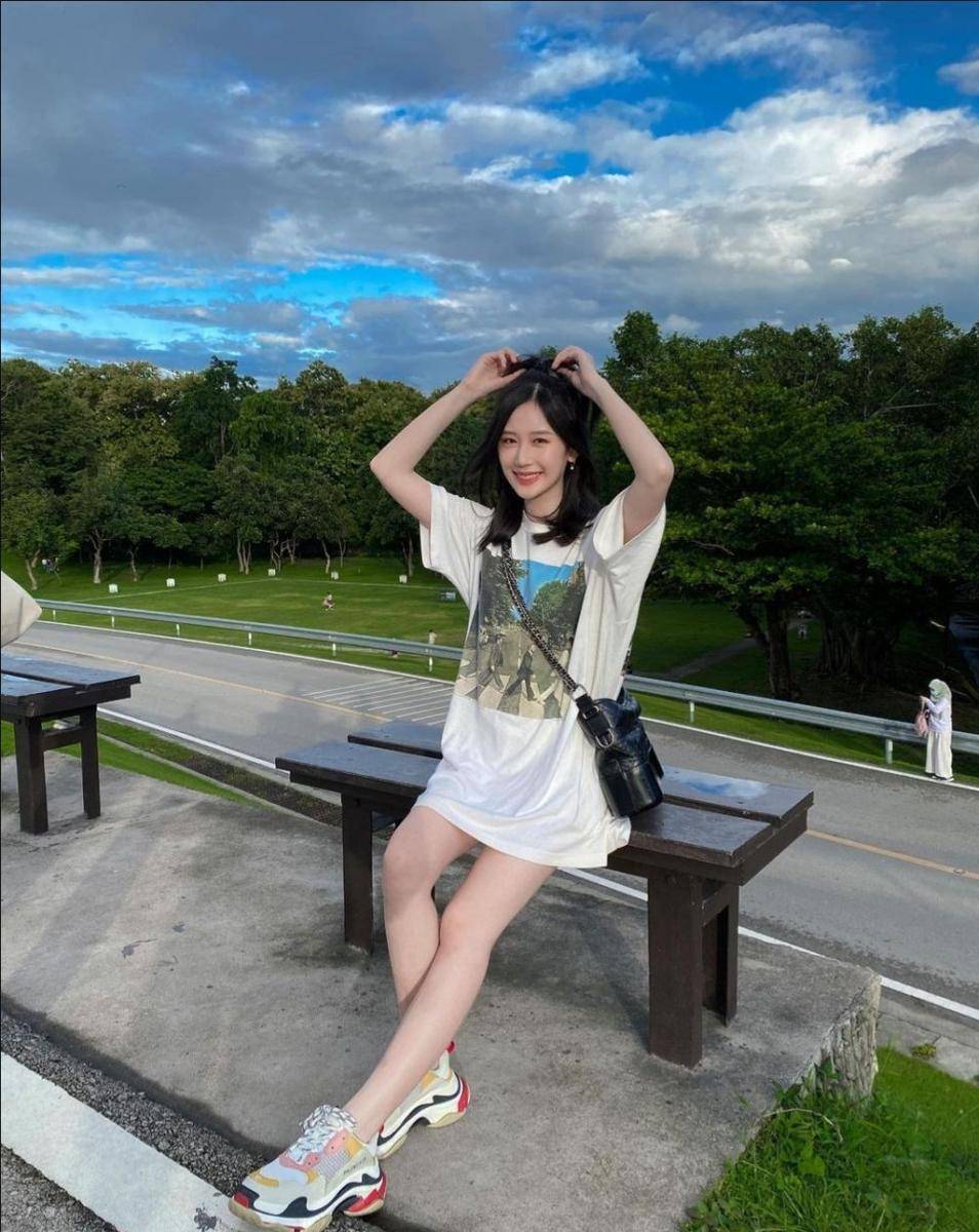 OOTD ala Jane Ramidah(instagram.com/janeeyeh)